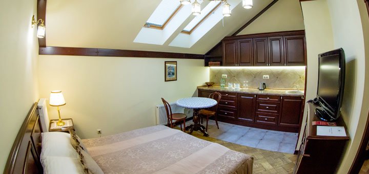 Restaurant in the apart-hotel &quot;horowitz&quot;. book a room with a discount