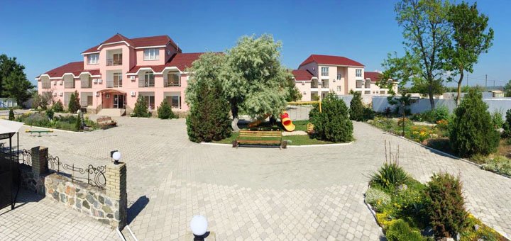 Скидки на отдых на базе Лазурная 2 в Бердянске4