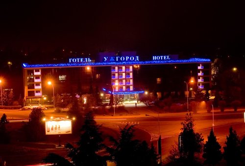 Интерьер в отеле «Ужгород» в Ужгороде. Снять недорого