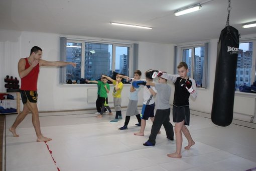 Заняття тайським боксом для дітей у клубі «Ірбіс» у Києві. Займайтеся знижкою.
