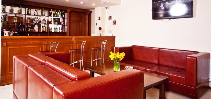 Kapu$ta Hotel