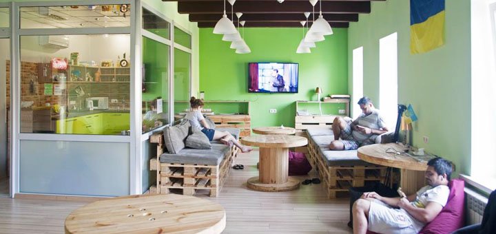 Discounts for holidays in Veselka hostel in Kiev1