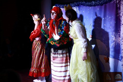 Виїзний дитячий театр «Zolotoy Klyuchik» у Києві. Замовляйте лялькову виставу з акції.
