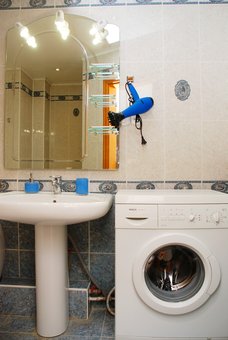 Ванна кімната в апартаментах «Wellcome24» в Києві на Дарниці. Знімайте подобово зі знижкою.