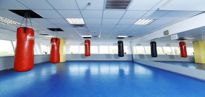 Зал клуба «Территория Fitness». Посещайте по акции