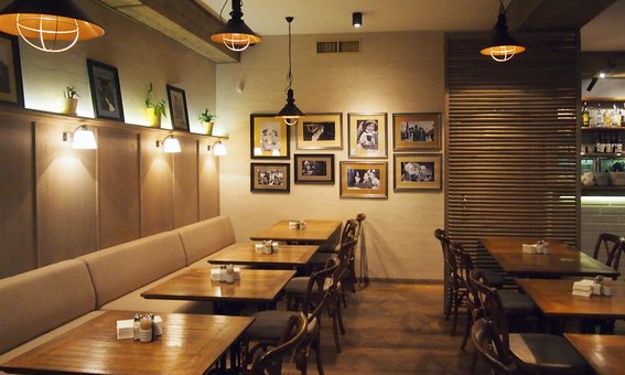 Забронировать столик в кафе «Very Well Cafe» в Киеве со скидкой 1