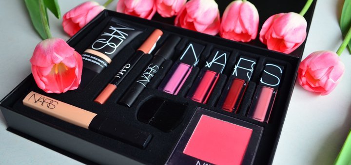 Косметика NARS в интернет-магазине «Брендкосметикс» в Киеве. Заказывайте набор косметики по скидке.