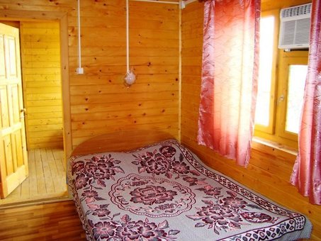 Семейный номер на базе отдыха «Колос» в Кирилловке