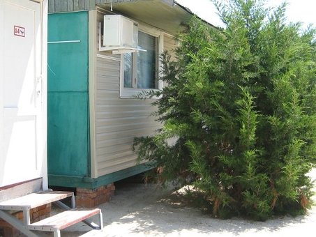 Арендовать домик на базе отдыха «Океан» в Кирилловке со скидкой 2