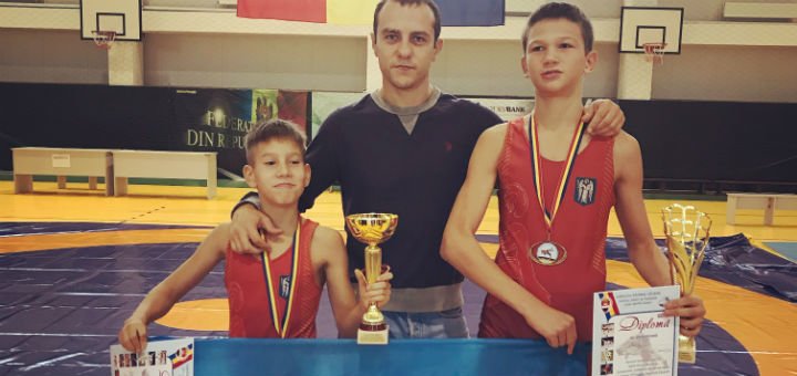 Greco-roman wrestling classes for teenagers in kiev. practice at a discount.