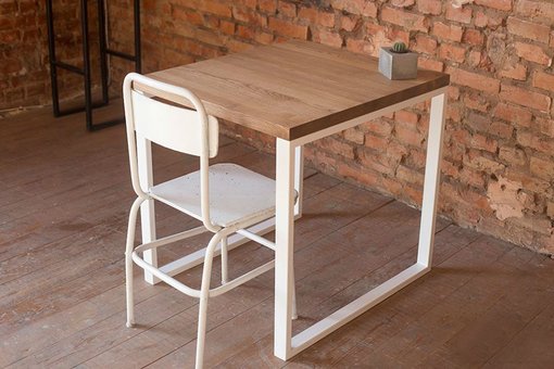 Столы из массива ясеня в магазине «Good-Wood» в Киеве. Покупайте со скидкой.