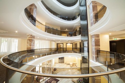 Grand Otrada – готель преміум класу в Одесі. Бронюйте номери за знижкою.