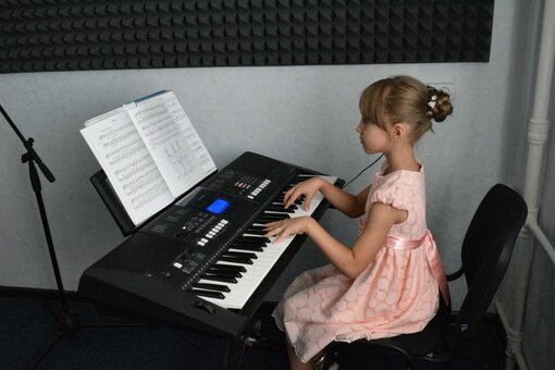 Piano lessons for children at AP Vocal Studio in Kharkov. Sign up for a discount
