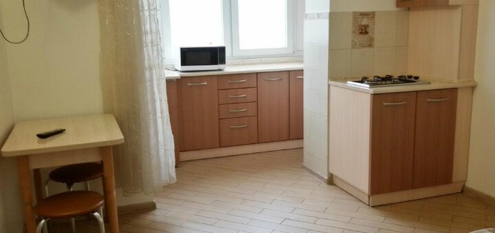 Низькі ціни «like home on mikhnovskogo»