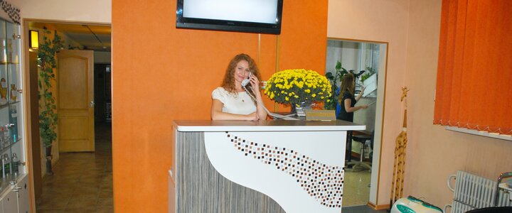 High-quality service in the caprice salon. sign up with a discount