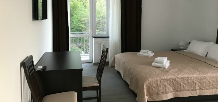 Двокімнатні номери в готелі «Neopolis» в Поляні на Закарпатті. Замовляйте по знижці.