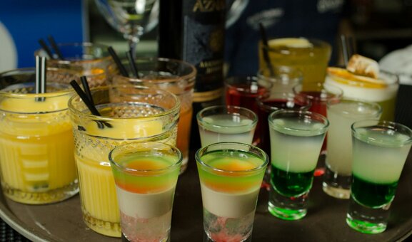 Алкоголь в кафе «Divan» в Мариуполе. Бронируйте со скидкой