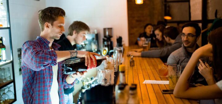 Недорого бар «HQ Bar»