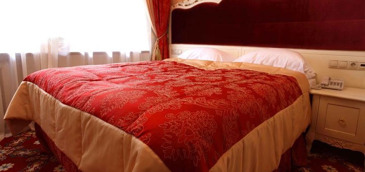 Room at the Royal Olympic Hotel. Book a room at a discount. Hotels in the center of Kiev.