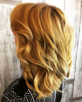 Локони в салоні Наталії Мошків «Hair space studio» у Києві. Записуйтесь по акції.
