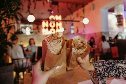 Акции ресторан «OM NOM NOM vegan cafe»