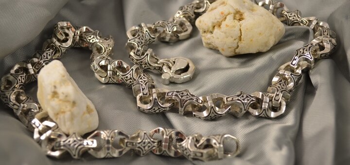 Silver bracelets in the «My Jeweler» online store. Buy at a discount.