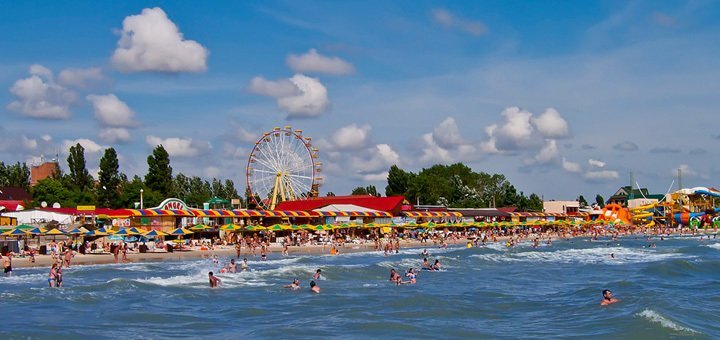 Пляж бази відпочинку «villa selki». недорогий відпочинок на морі. недорога база відпочинку в залізному порту.