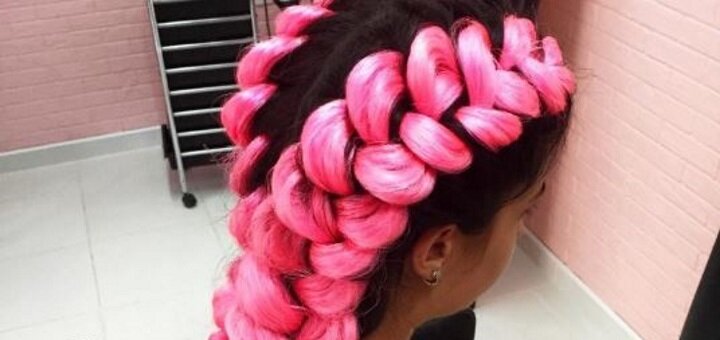 Акции на плетение кос в салоне Pink Maggit