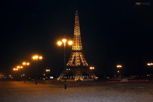 Cultural object eiffel tower in khakovo. discount tourism