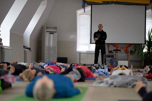 Мастер-класс по йоге в студии «Дзен» в Днепре. Заказать со скидкой