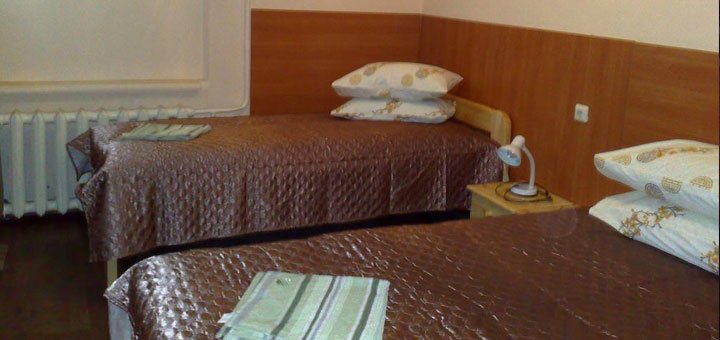 Номер в отеле центрального автовокзала в Днепре. Забронировать номер со скидкой. Недорогой отель в Днепре.