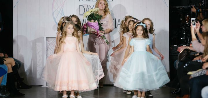 Фотосъемка показа мод от студии «Sunday studio» в Киеве. Бронируем время фотосъемки по акции.