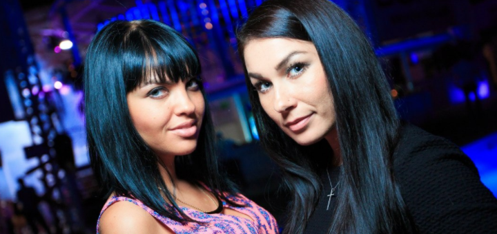Visitors to the restaurant &quot;bono beach club&quot; in odessa. order by promotion