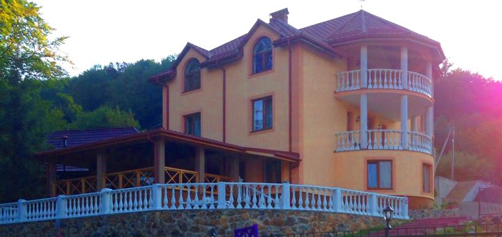 Готель «Villa terrasa» у Поляні. Бронюйте відпочинок у Карпатах зі знижкою.8