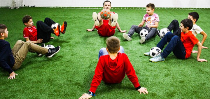 Школа футбольной техники и футбольного фристайла «Art Freestyle» в Киеве. Предложения по скидкам.