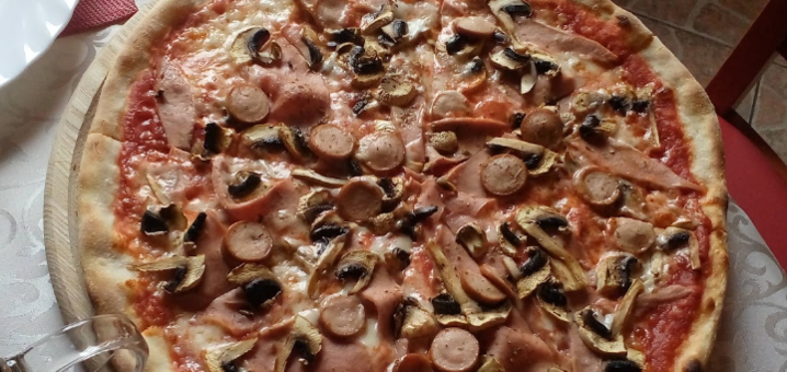 Discounts at vesuvio pizza