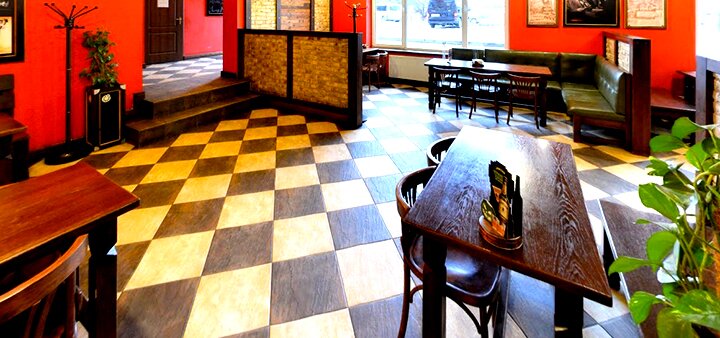 Пиццерия «Al Capone Pizza» во Львове. Акции на услуги в пиццерии.