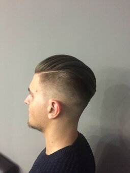 Стрижка в барбершопе Yaser