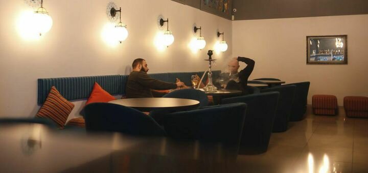 Discount on the menu and hookahs in the shisha bar