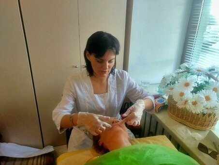 Косметолог наталія шинкаренко в дніпрі. сплачуйте послуги зі знижкою.