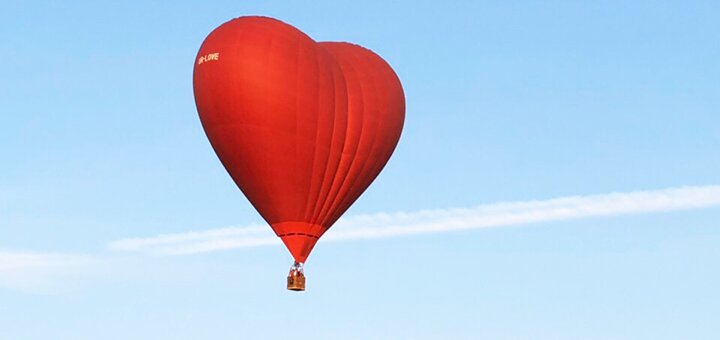 Hot air balloon flight for two in the shape of a heart from the company "Polyot" in Kiev