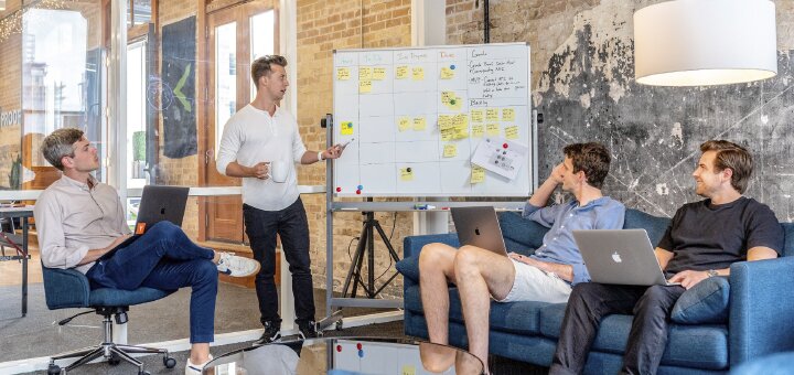Business trainings from the «Stratoplan» school of management. Sign up for a course on the action.