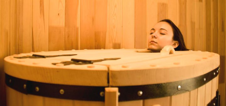 Cedar barrel in Zaporozhye in the FitoRay spa salon. Sign up for SPA sessions at a discount.