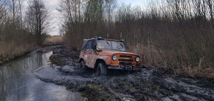 Скидка на экстримальное катани на джипах в Киеве