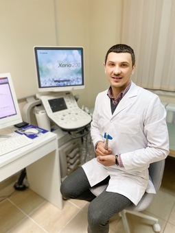 Doctor&#39;s examination at the neuro-cardiolab clinic
