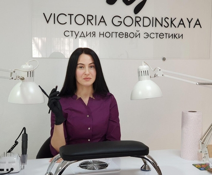Manicure master Victoria Gordinskaya in Zaporozhye. With discount.