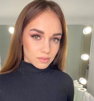 makeup artist kharkiv discount