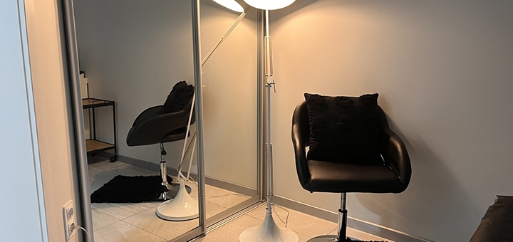 Кабинет аппаратной косметологии. Посещайте по акции 4