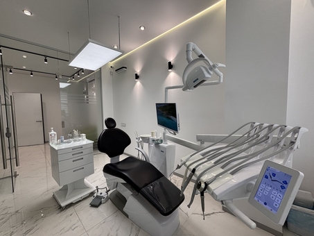 Dental center Aura Dental on promotion 3