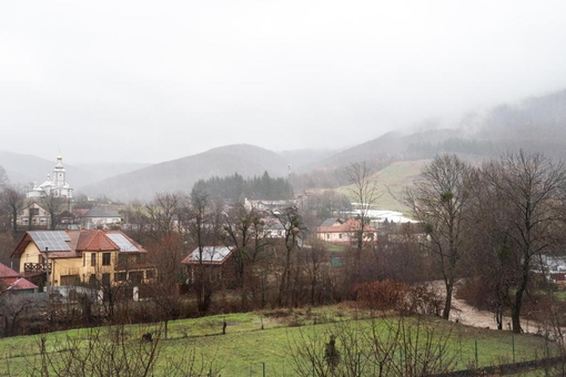 River Side Hotel in Polyana. Get a 40% discount on your stay.